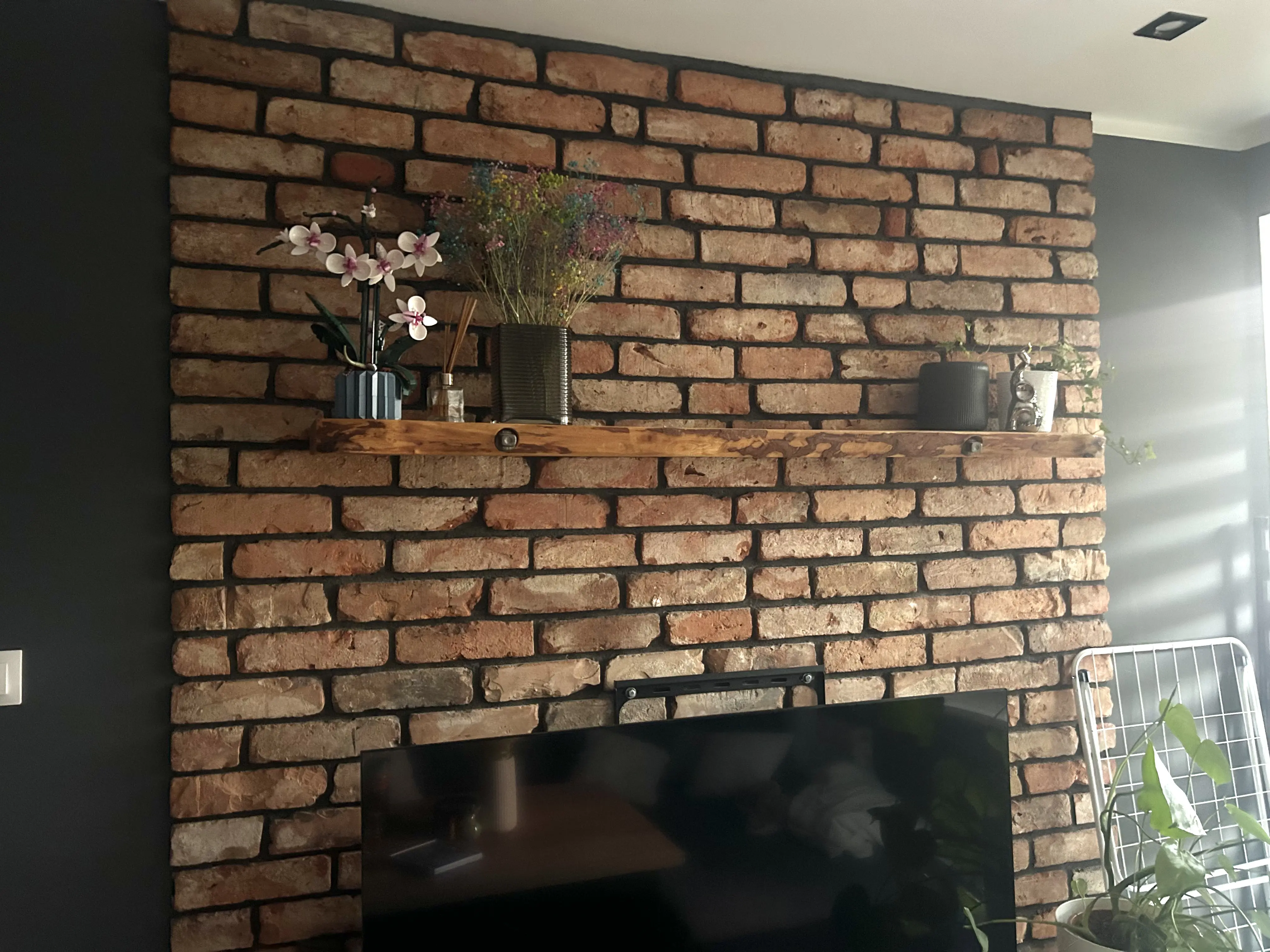 Wykończenie wnętrza — salon